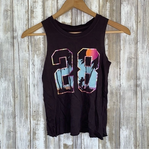 Disney Mickey Mouse Tank - Picture 1 of 4